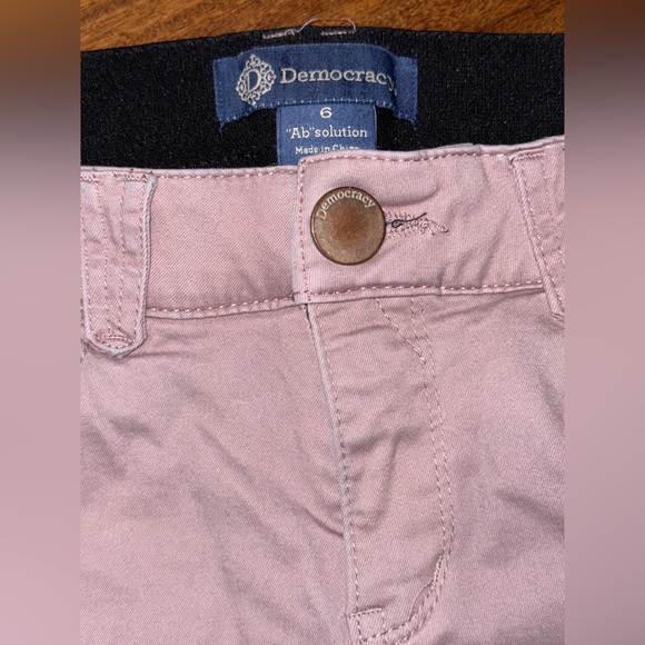 Democracy Women’s Size 6 Light Pink Ankle Skimmer Jeans - Picture 1 of 3